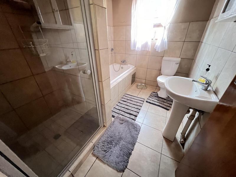 2 Bedroom Property for Sale in Kathu Northern Cape